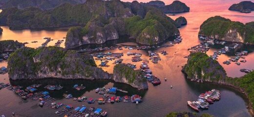 Enjoy the beauty of the islands and islets in Lan Ha Bay Enjoy the beauty of the islands and islets in Lan Ha Bay