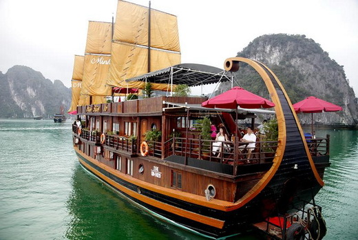 Tips on Halong cruise Tips on Halong cruise
