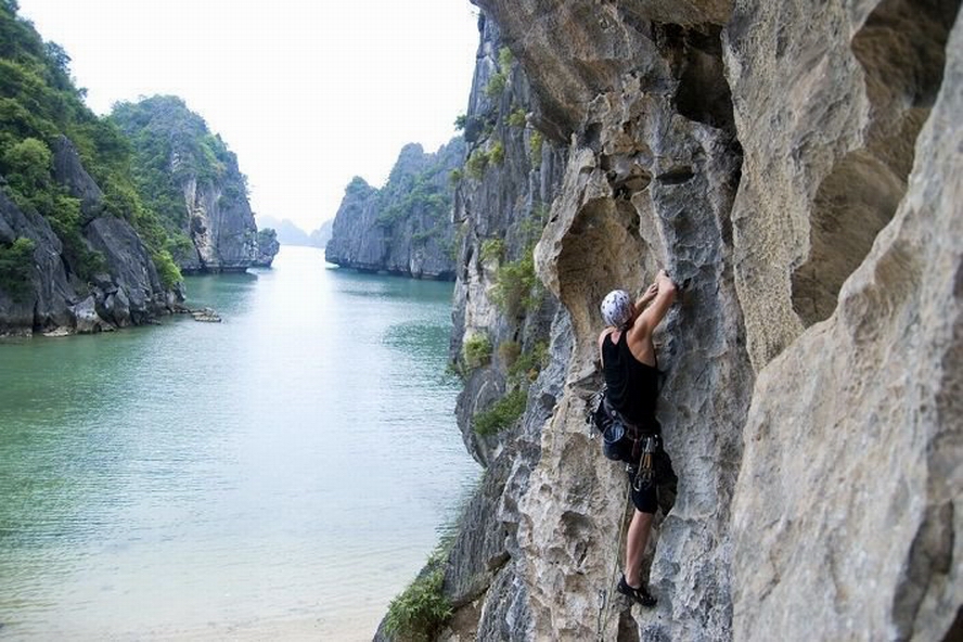 Rock climbing in Halong bay