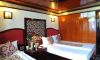Twin bed sea view