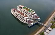 Cruise docking