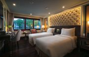 Elegance Suite private balcony