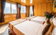 Twin bed balcony