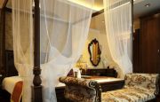 Royal Queen Suite
