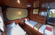 Deluxe twin bed
