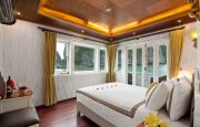 Suite private balcony 2nd floor