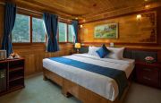 Double cabin