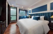 Junior Double balcony