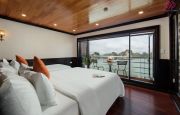 Family triple balcony