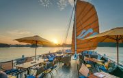 Cruise sundeck