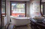 Bathroom Suite cabin
