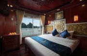 Ocean balcony upper floor