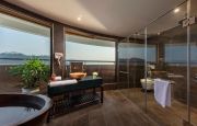 President Suite bathroom