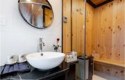 Terrace Suite Bathroom