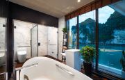 President Suite bathroom