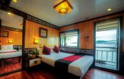 Suite connecting upper floor