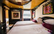 Twin bed Ocean View