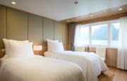 Twin bed Ocean View