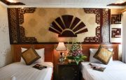 Twin bed