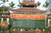 Water puppet show