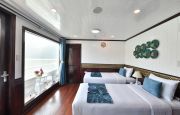 Twin bed balcony