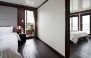 Honeymoon Suite