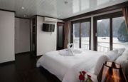 Honeymoon Suite