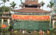 Water puppet show