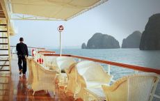 Cruise sundeck