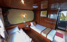 Deluxe twin bed