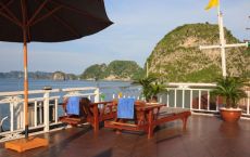Cruise sundeck
