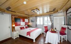 Double cabin