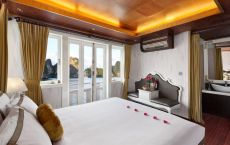 Balcony cabin