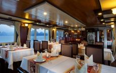 Cruise restaurant