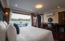 Double balcony