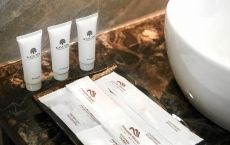 Bathroom amenities