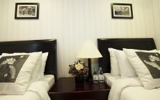 Deluxe twin bed