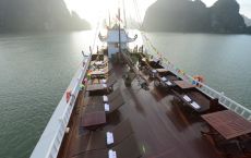 Cruise sundeck