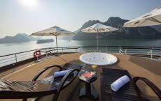 Jacuzzi area