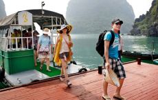Floating village tour