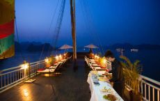 Cruise sundeck