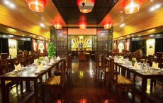 Cruise restaurant