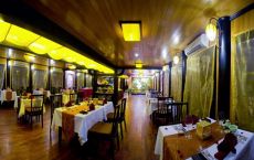 Cruise restaurant