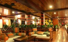 Cruise restaurant