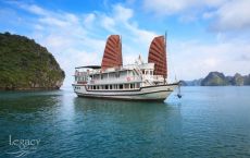 Cruise exterior - 9 cabins