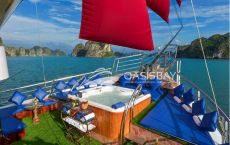 Cruise sundeck