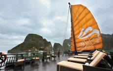 Cruise sundeck