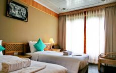 Twin bed ocean View
