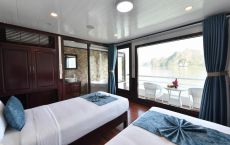 Twin bed balcony