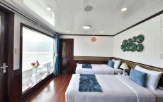 Twin bed balcony